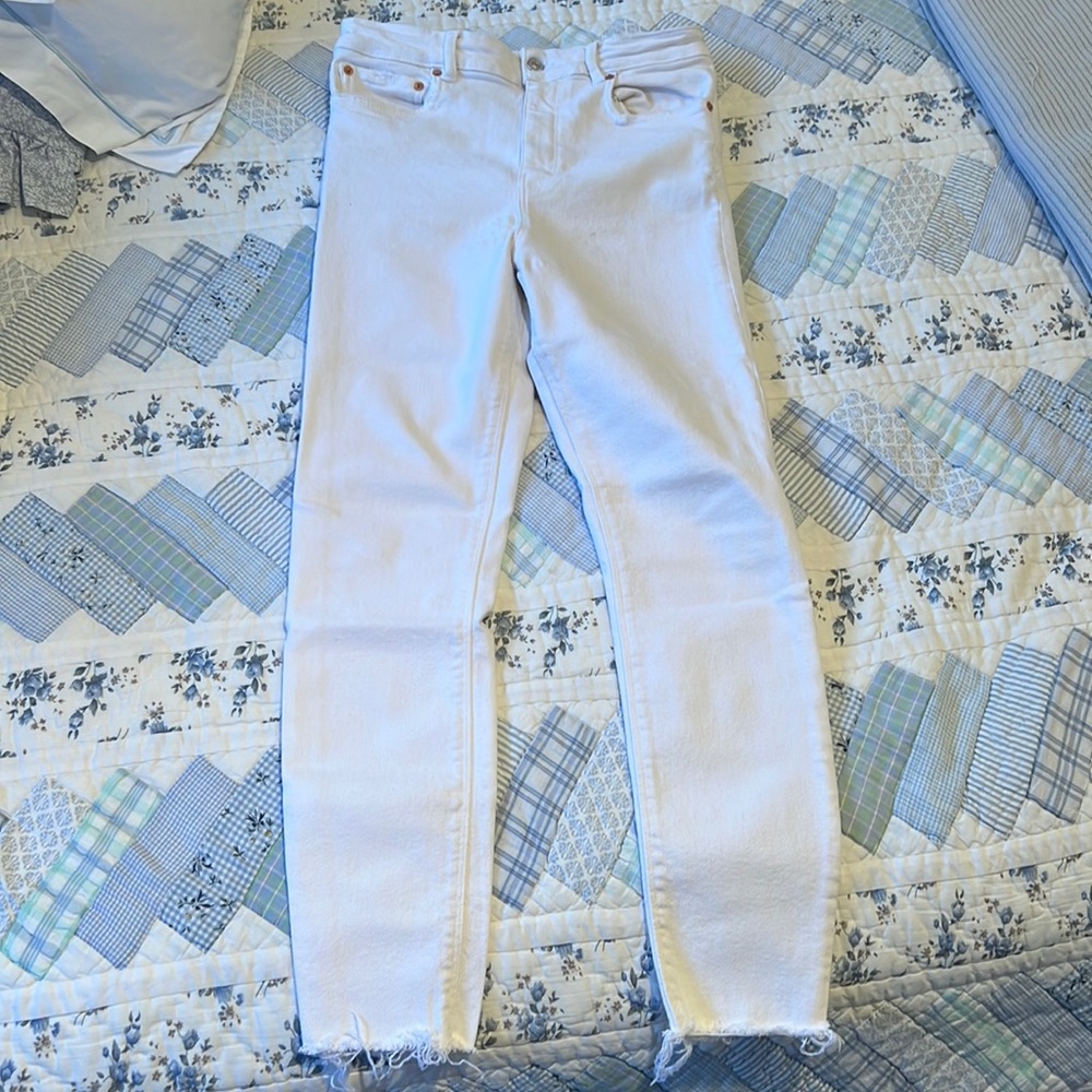 Zara Premium Denim Ivory High Waisted Skinny Jeans, Size 6